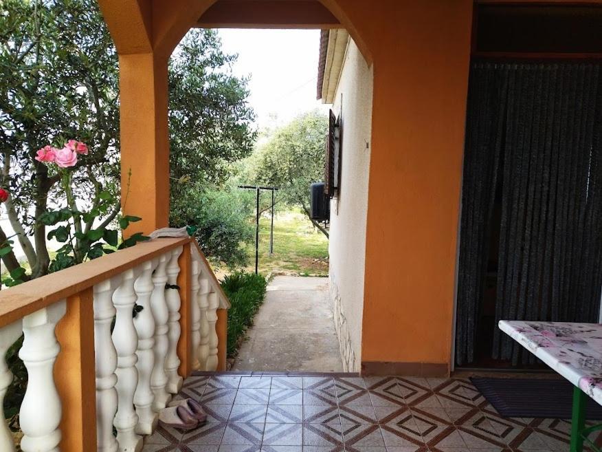 Apartment In Nin With Terrace, Air Conditioning, Wi-Fi Luaran gambar