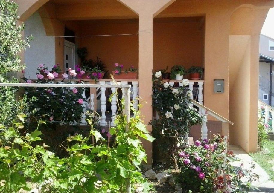 Apartment In Nin With Terrace, Air Conditioning, Wi-Fi Luaran gambar